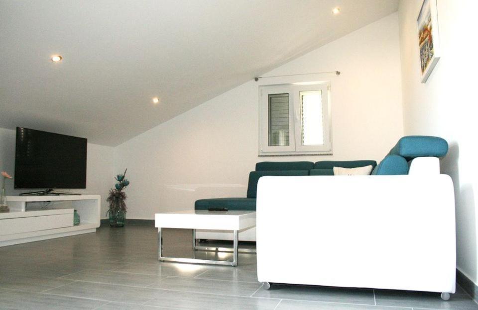 White Anchor Vodice Exterior foto